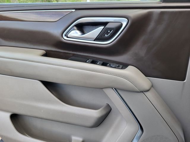 Used 2022 GMC Yukon SLE w/ Gmc Pro Safety Plus Package AWD/4WD image 12