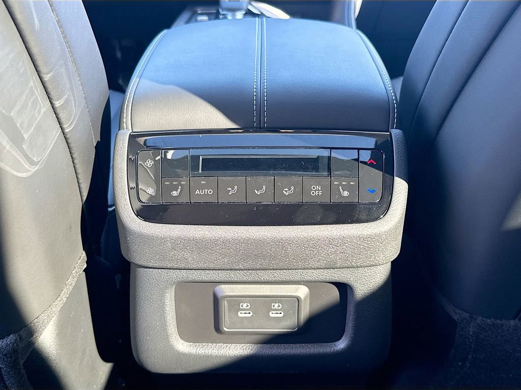 Certified 2026 INFINITI QX60 Luxe w/ Cargo Package FWD image 28