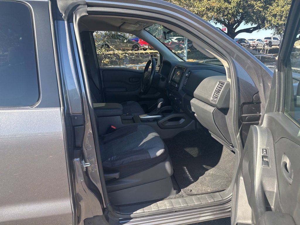 Used 2022 Nissan Frontier S image 29