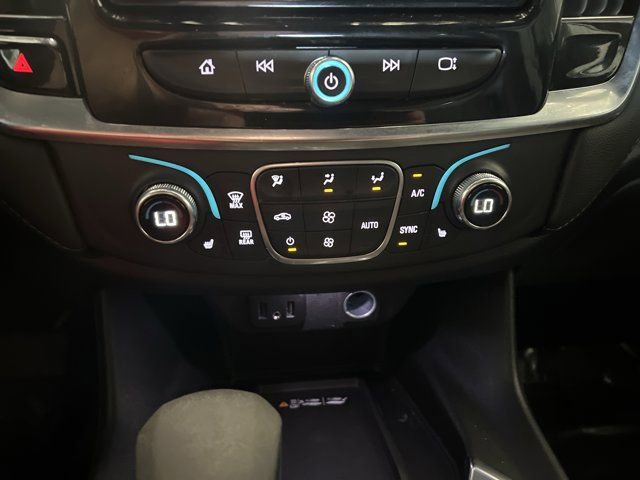 Used 2023 Chevrolet Traverse LT image 7