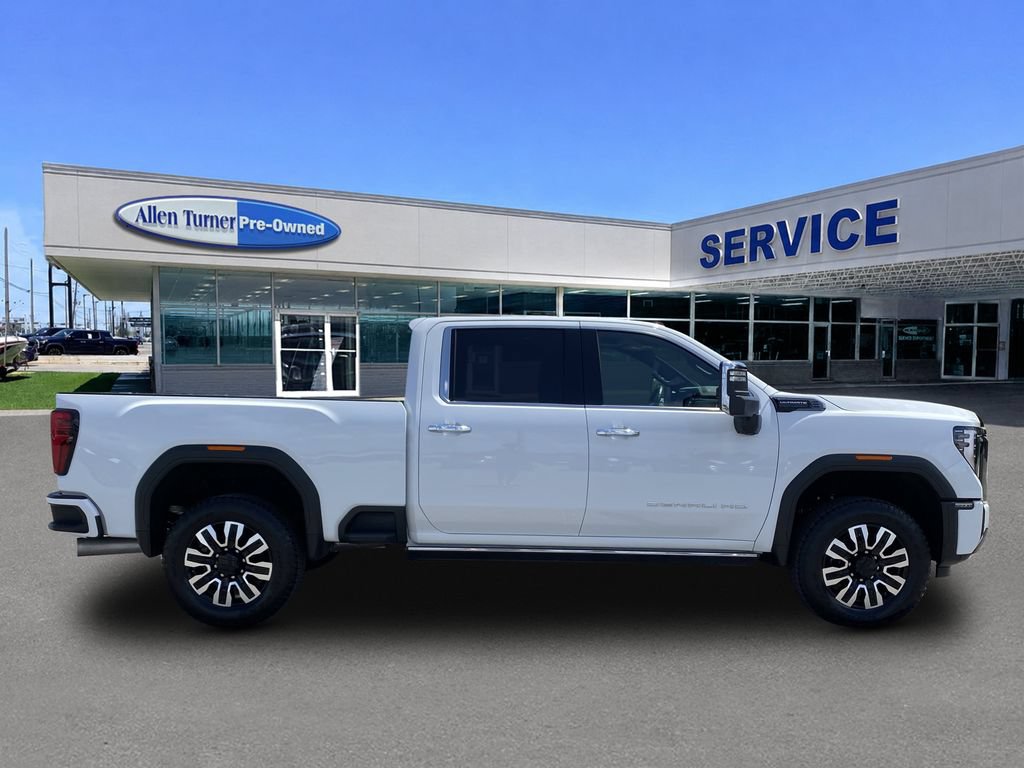 Used 2025 GMC Sierra 2500 Denali Ultimate AWD/4WD image 9