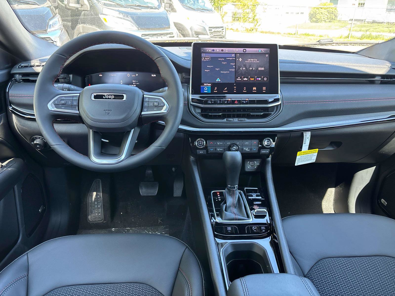 New 2026 Jeep Compass Trailhawk w/ Sun, Sound & Navigation Group AWD/4WD image 9