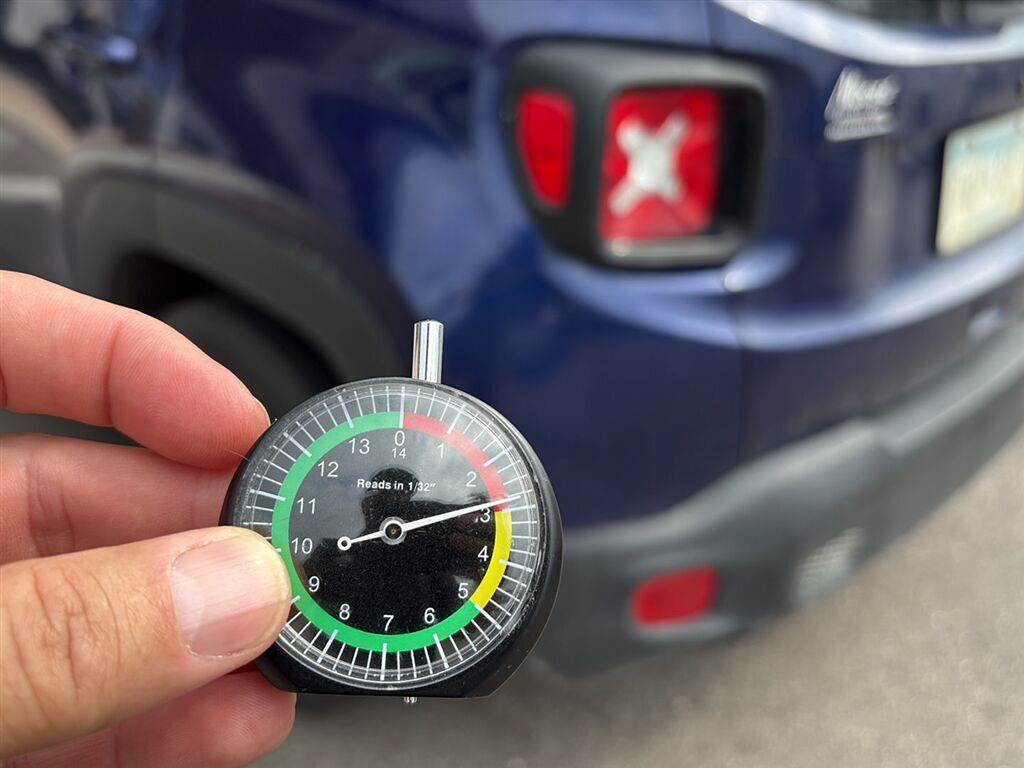 Used 2020 Jeep Renegade Altitude FWD image 11