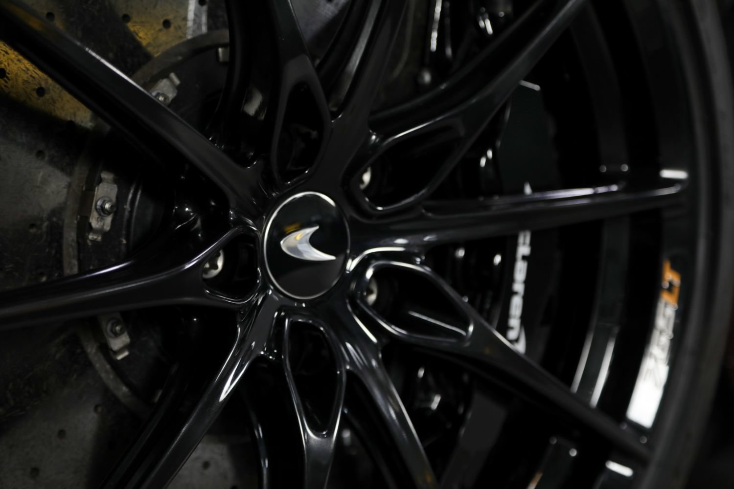 Used 2021 McLaren 765LT RWD image 21