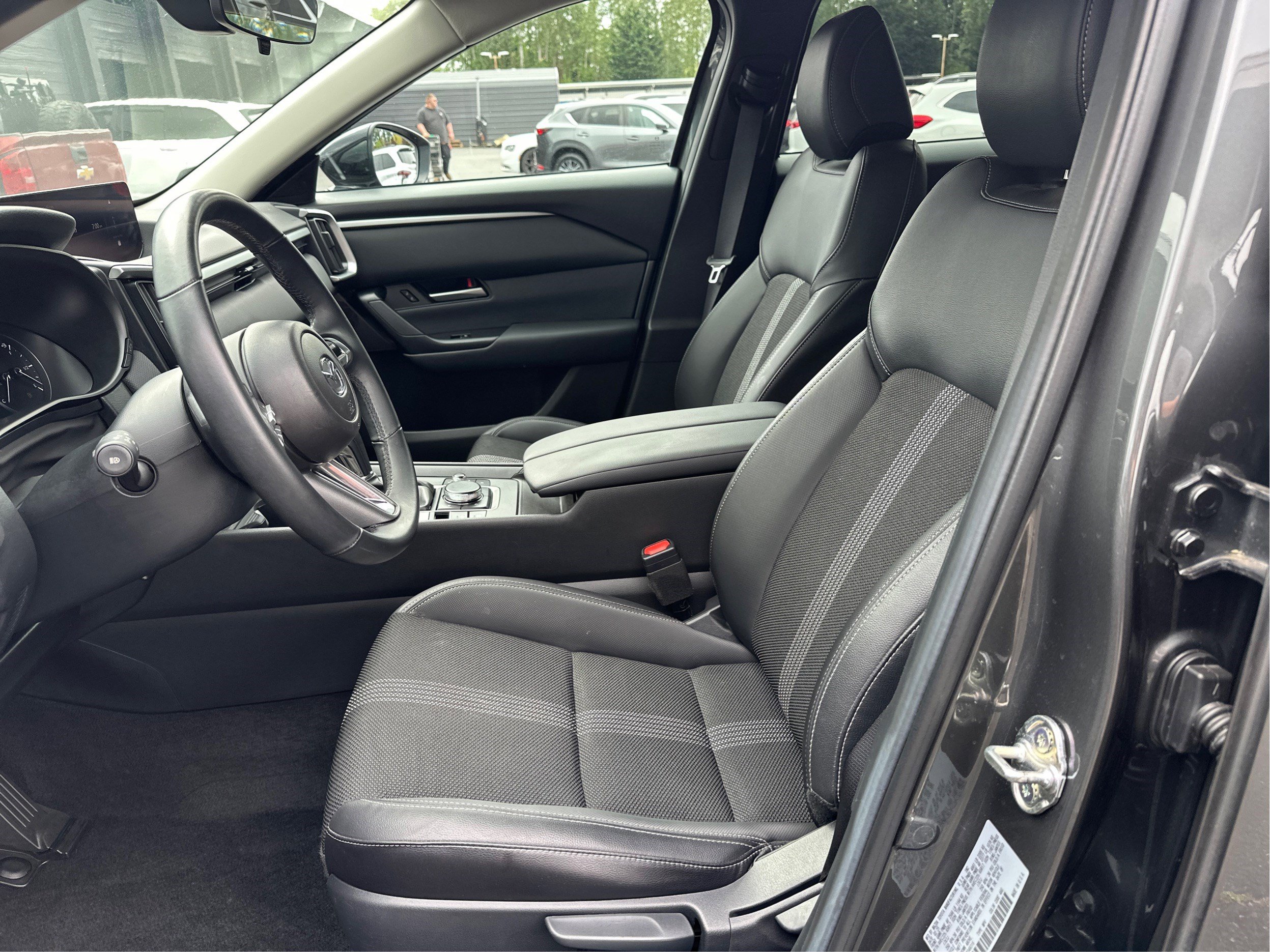 Used 2025 MAZDA CX-50 AWD 2.5 S w/ Weather Package image 9