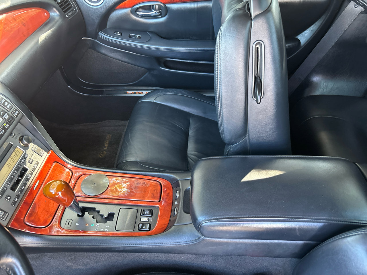 Used 2004 Lexus SC 430 Convertible image 18