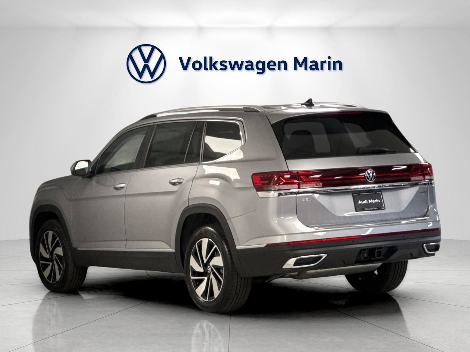New 2026 Volkswagen Atlas SEL image 3