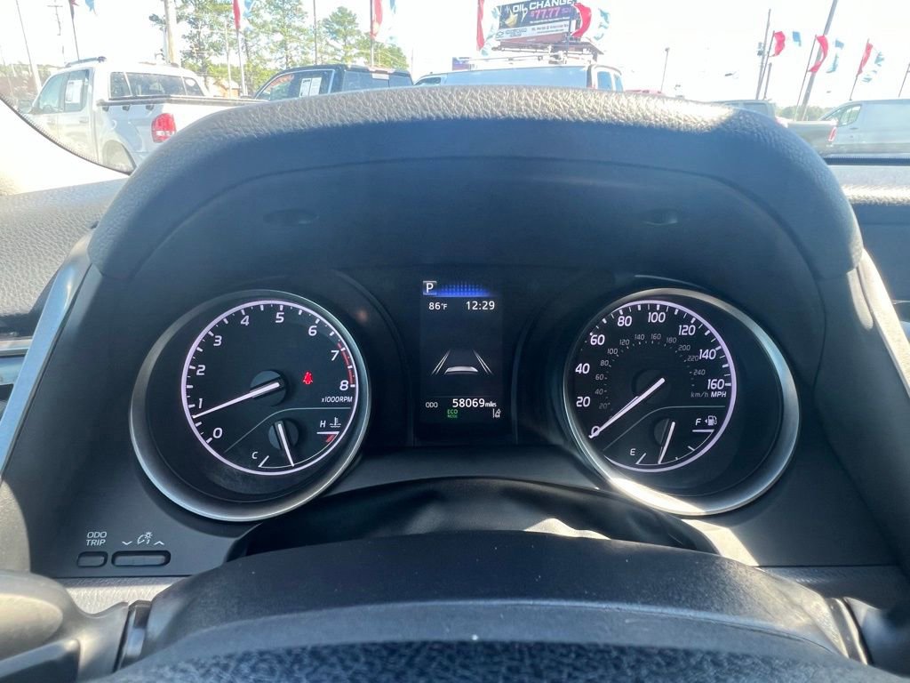 Used 2022 Toyota Camry SE image 23