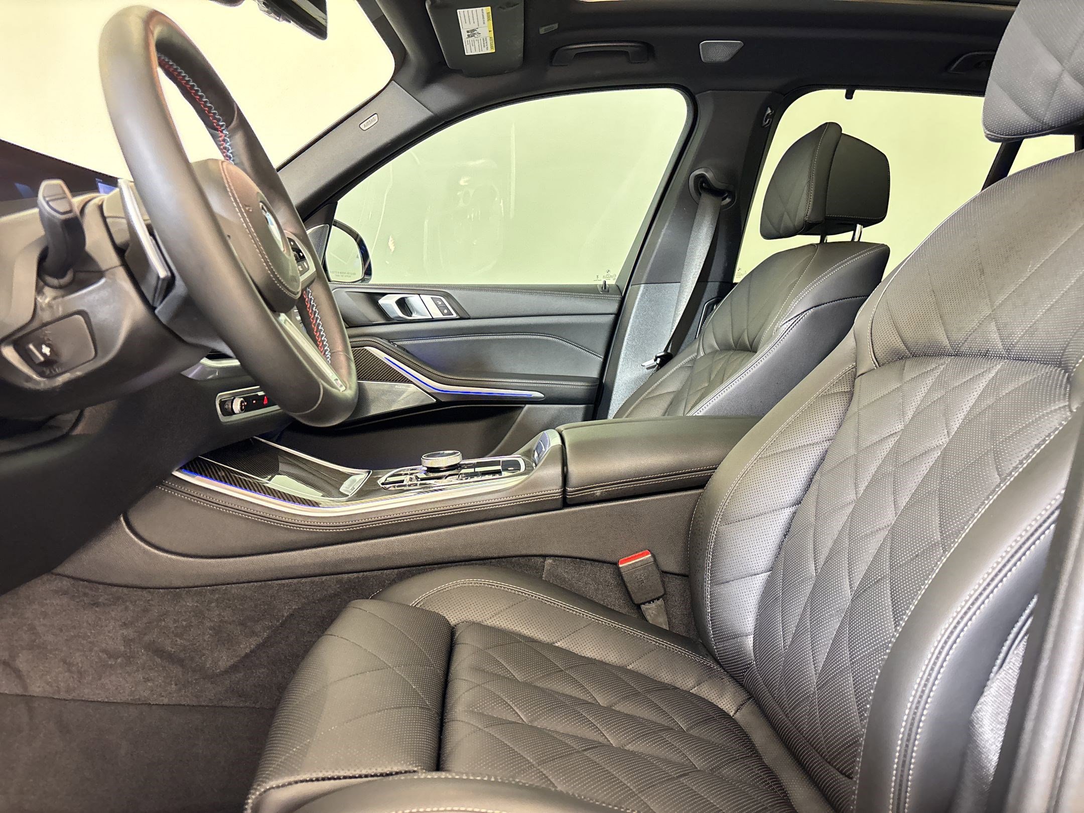 Used 2024 BMW X5 M60i w/ Executive Package image 5