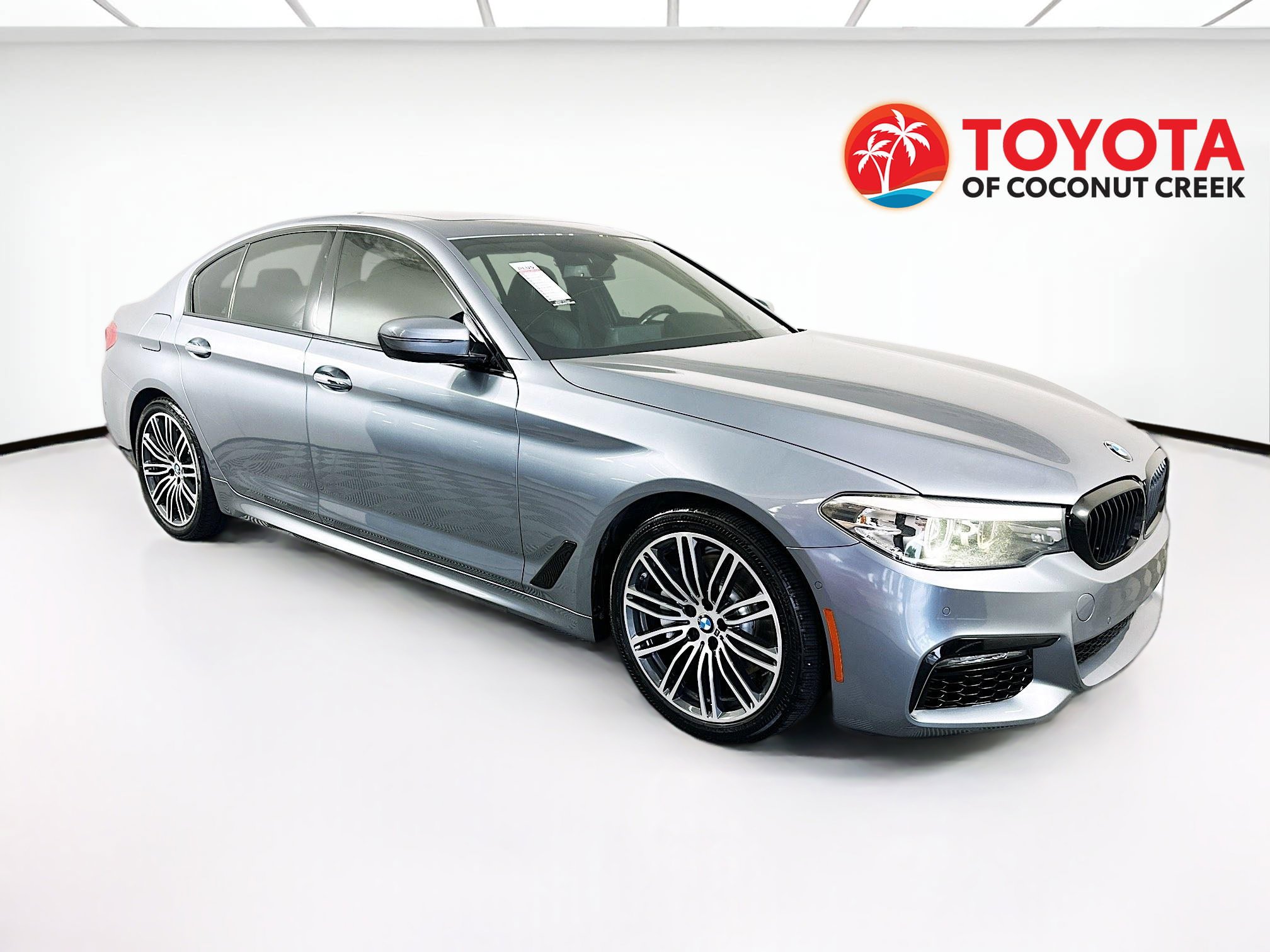 Used 2017 BMW 530i RWD image 1