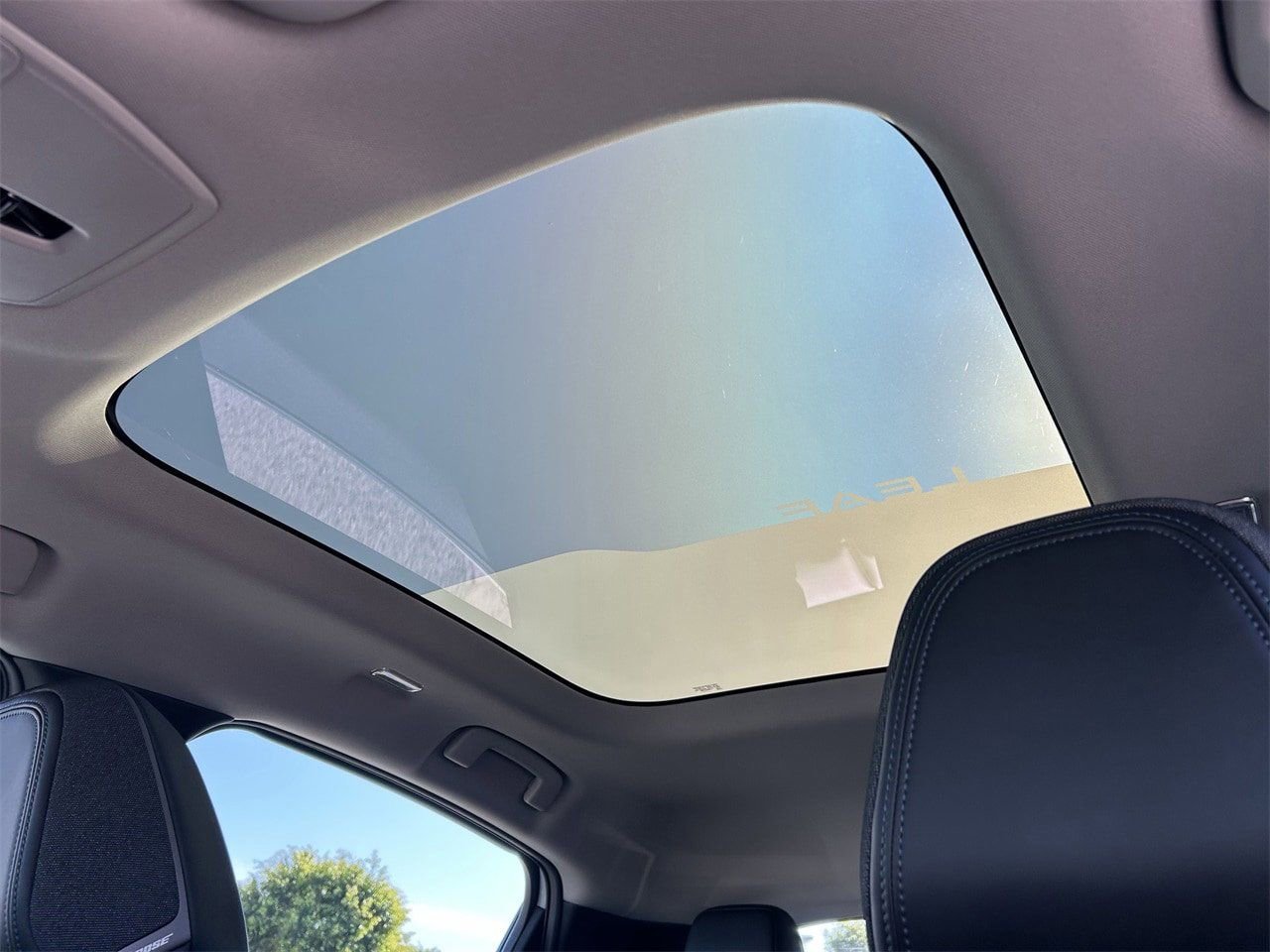 New 2026 Nissan Leaf Platinum+ w/ Cargo Package (Platinum+) image 31