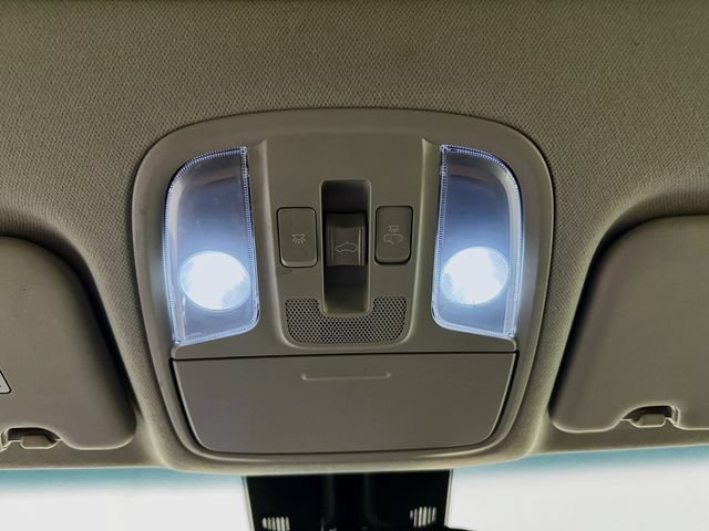 Used 2022 Kia Niro LXS FWD image 18