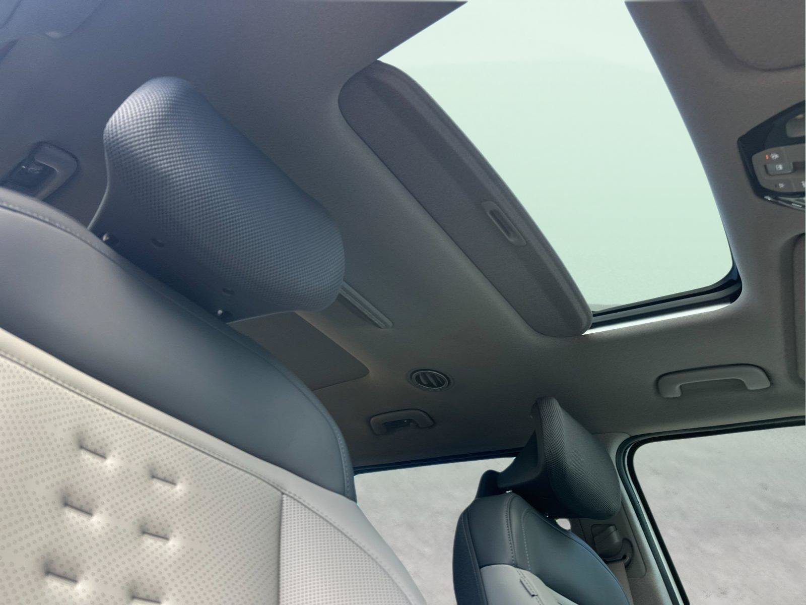 New 2026 Kia EV9 Wind AWD/4WD image 18