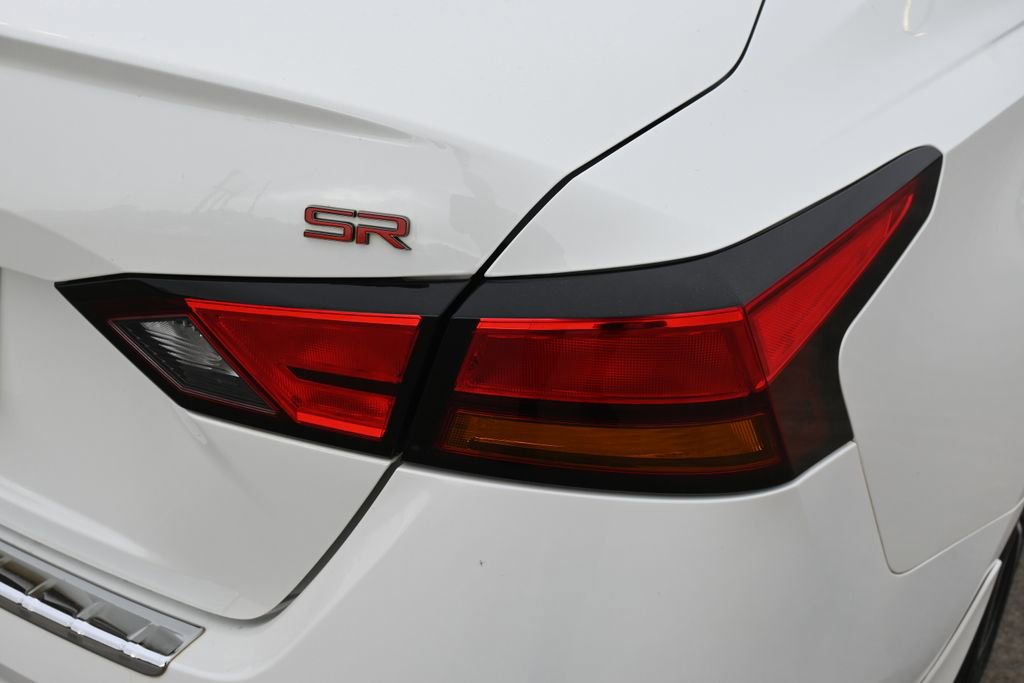 Used 2023 Nissan Altima 2.5 SR w/ SR Premium Package image 19