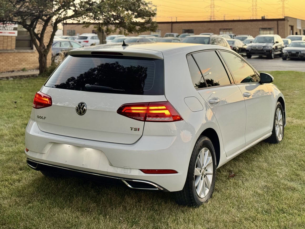 Used 2018 Volkswagen Golf S image 6