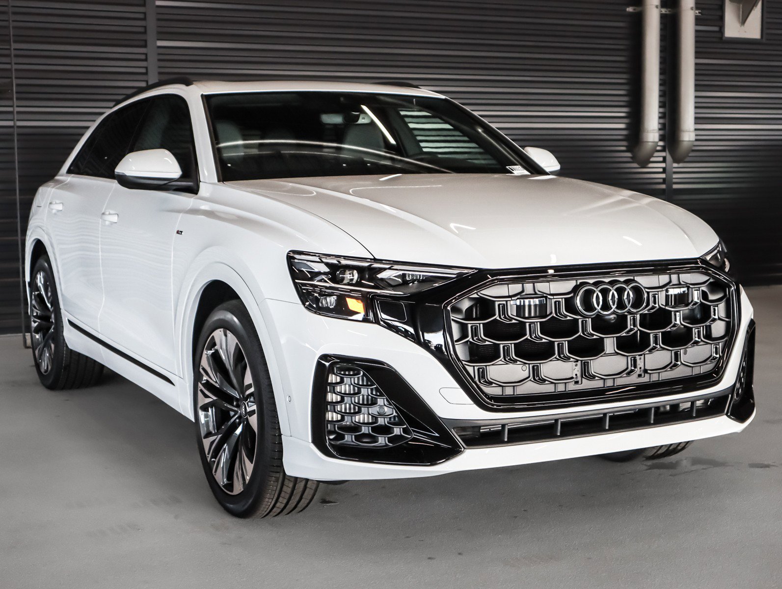 New 2026 Audi Q8 Premium Plus image 10