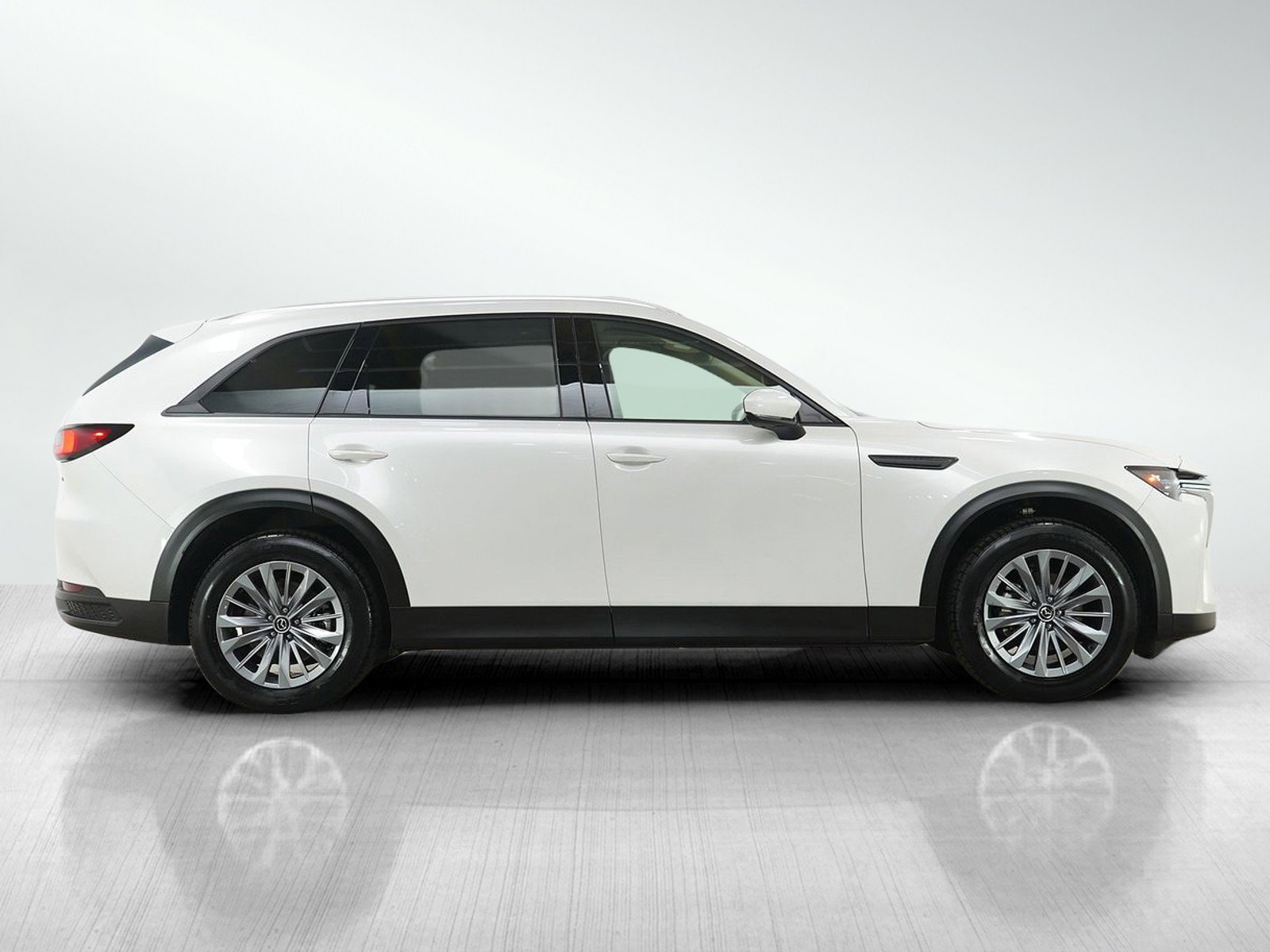 Certified 2024 MAZDA CX-90 3.3 Turbo w/ Preferred Plus image 6