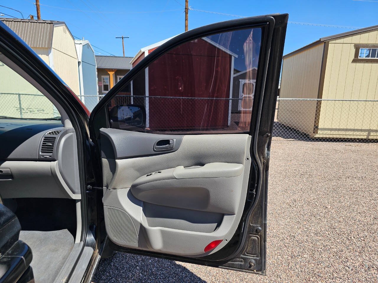 Used 2014 Kia Sedona LX FWD image 4