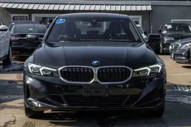 Used 2024 BMW 330i Sedan image 8