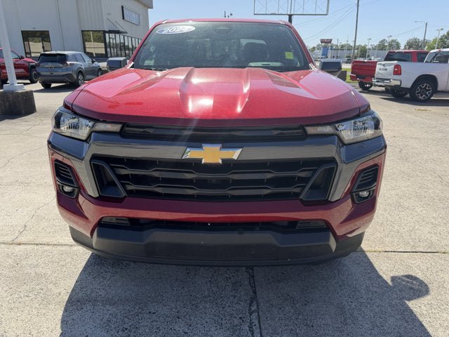 Used 2024 Chevrolet Colorado LT w/ LT Convenience Package II RWD image 2