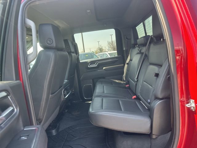 Used 2025 Chevrolet Silverado 2500 LTZ w/ LTZ Convenience Package AWD/4WD image 28