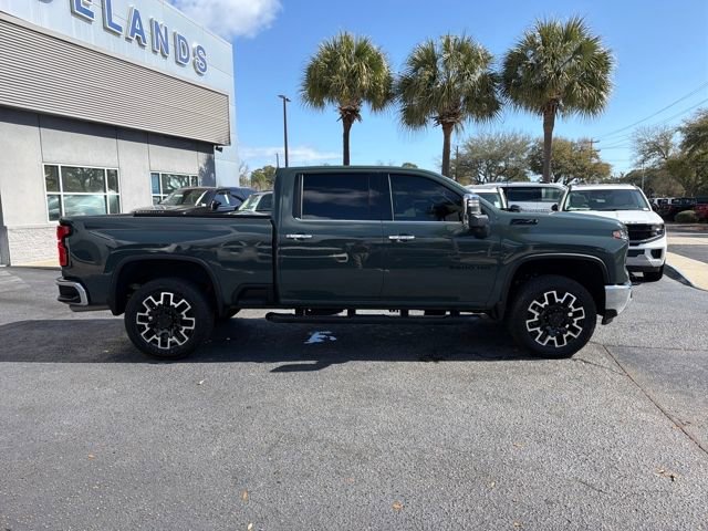 Used 2026 Chevrolet Silverado 2500 LTZ w/ LTZ Convenience Package image 9