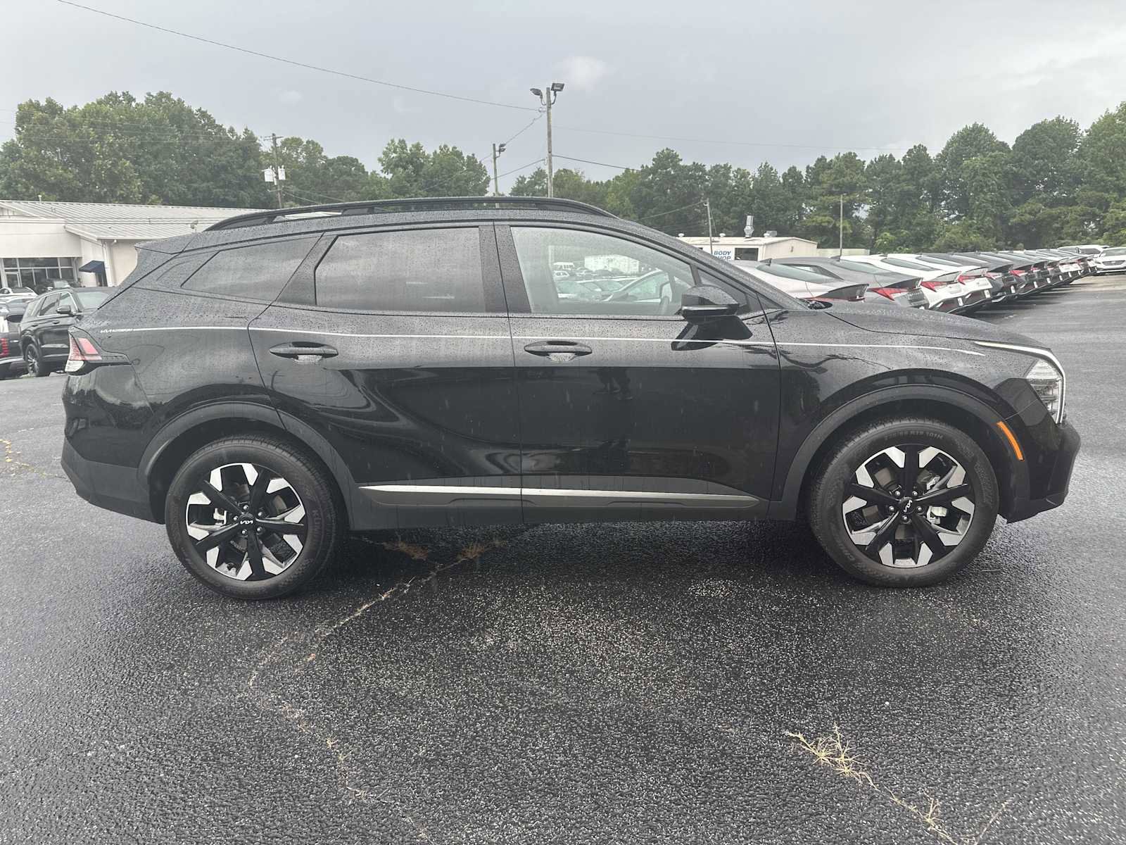 Used 2024 Kia Sportage X-Line w/ X-Line Premium Package image 4