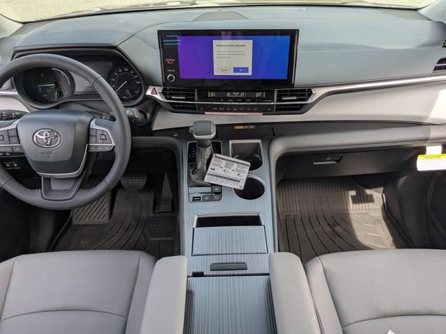 New 2026 Toyota Sienna XLE FWD image 16