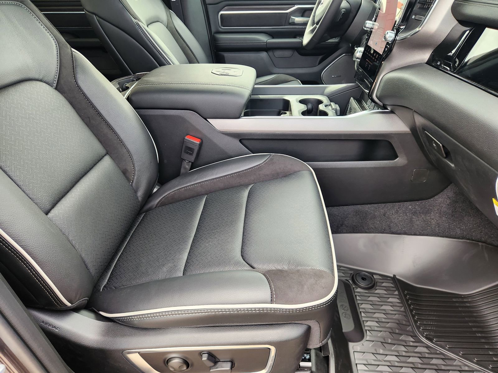 New 2026 RAM 1500 Laramie w/ Night Edition image 14