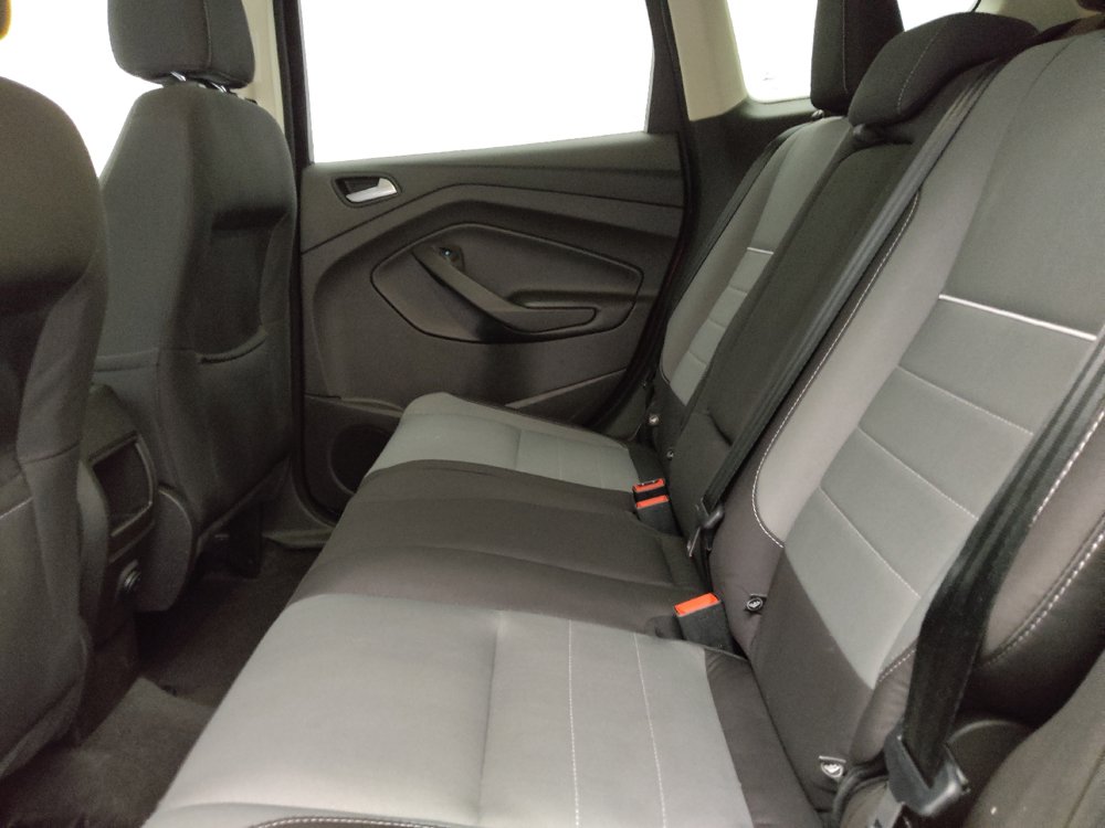 Used 2015 Ford Escape SE FWD image 18