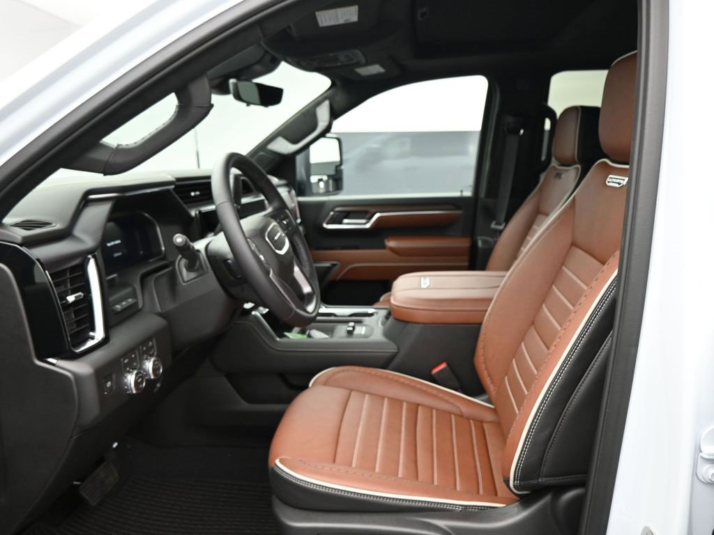 New 2026 GMC Sierra 3500 Denali Ultimate image 9