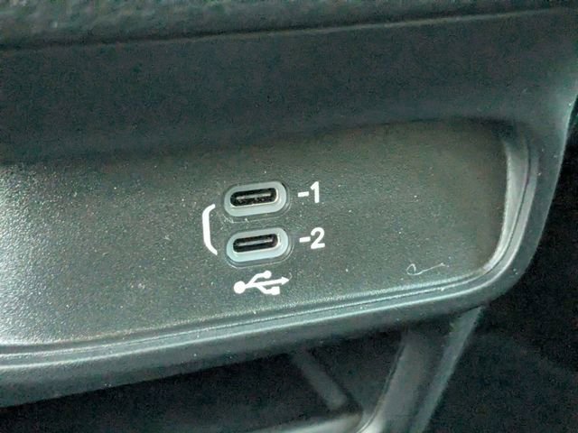 New 2026 Chrysler Pacifica Select image 21