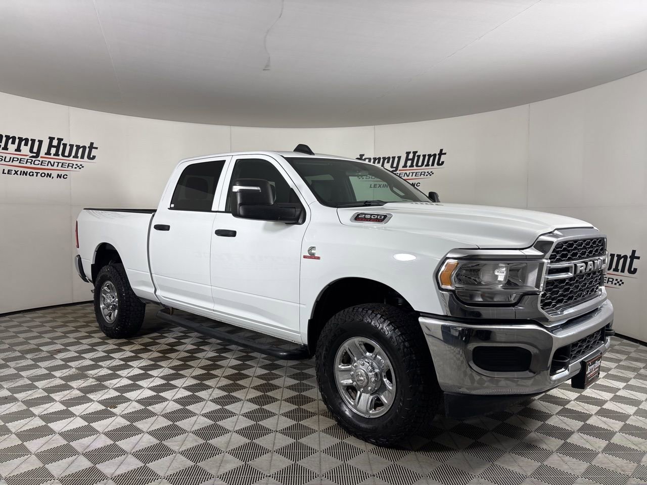 Used 2024 RAM 2500 Tradesman w/ Chrome Appearance Group image 3