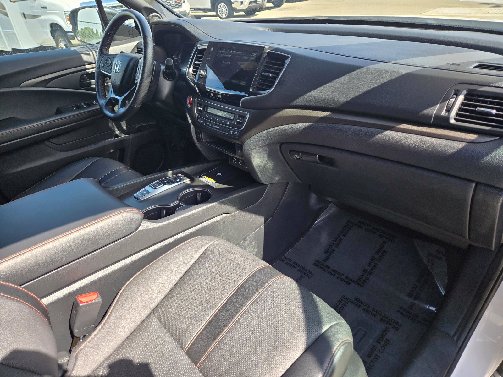 Certified 2025 Honda Passport TrailSport image 10