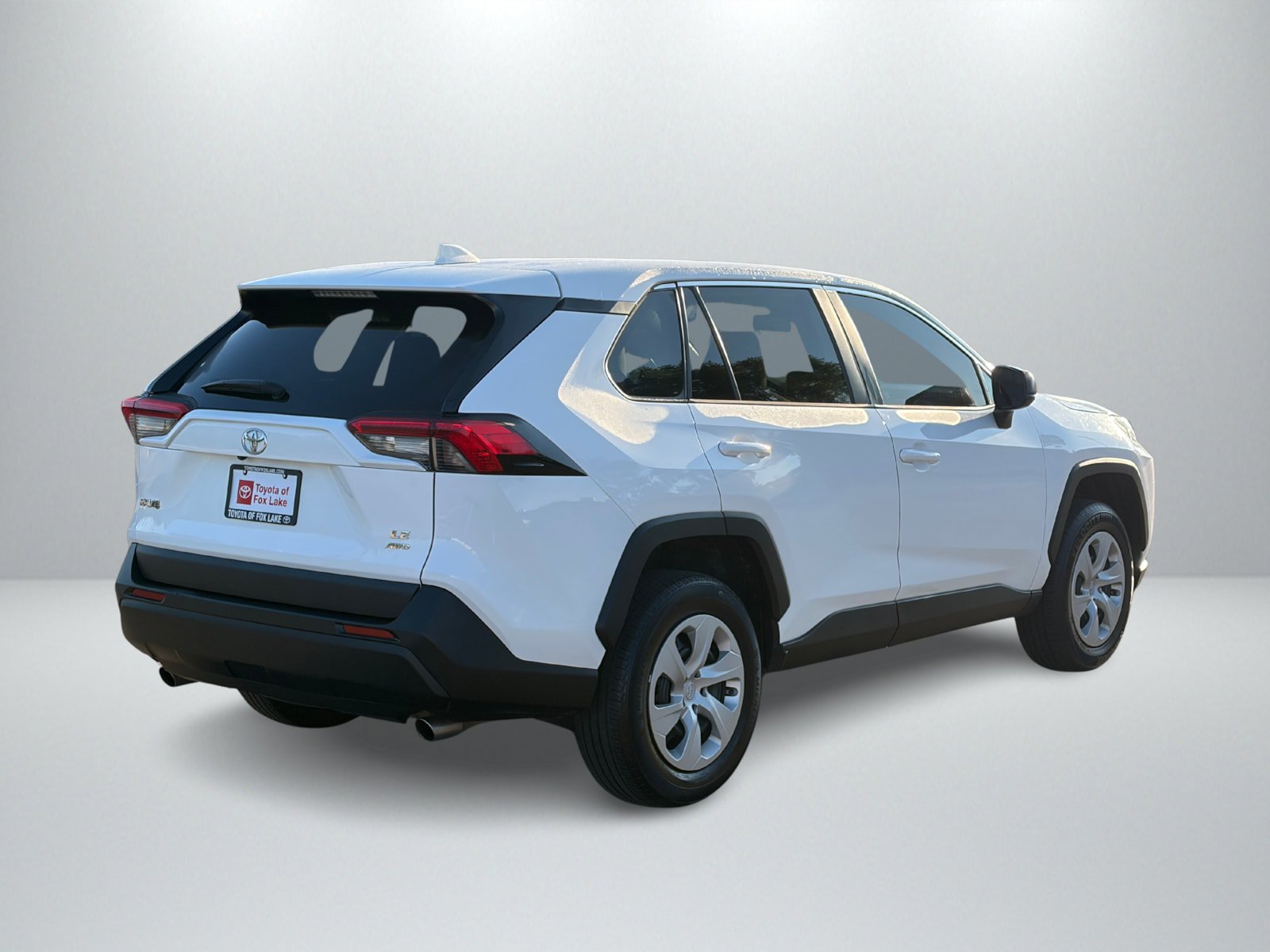 Used 2024 Toyota RAV4 LE AWD/4WD image 5