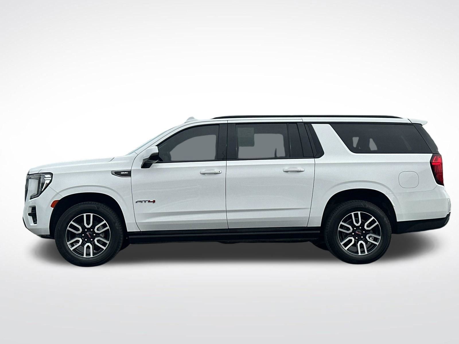 Used 2023 GMC Yukon XL AT4 image 7