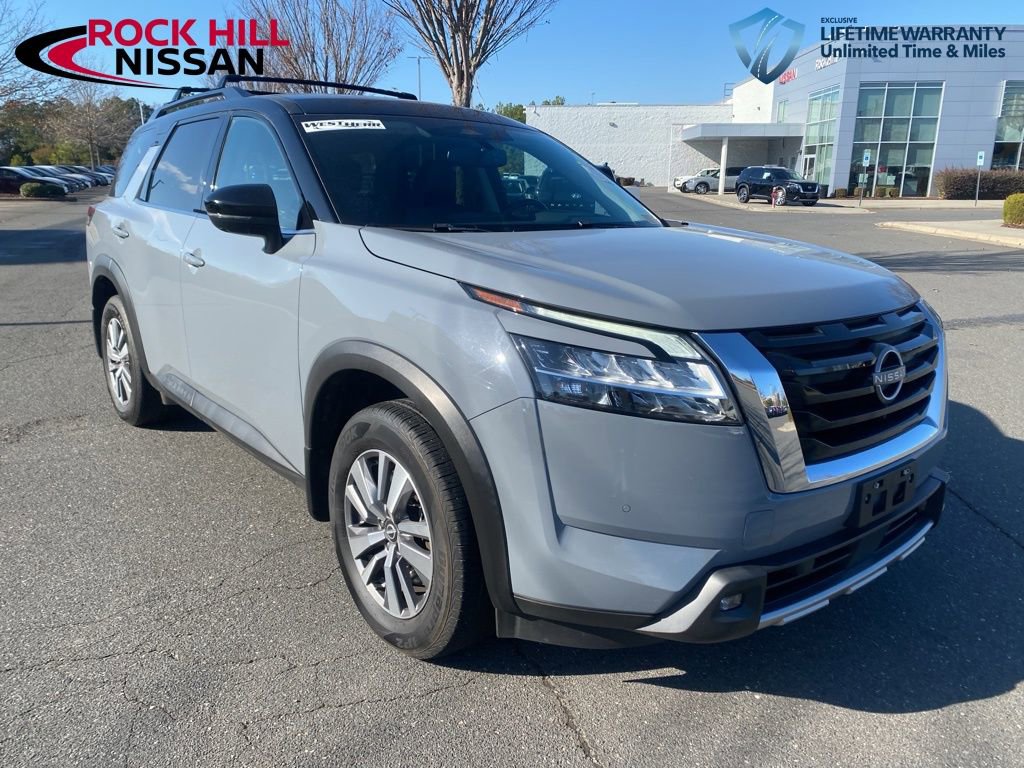 Used 2022 Nissan Pathfinder SL