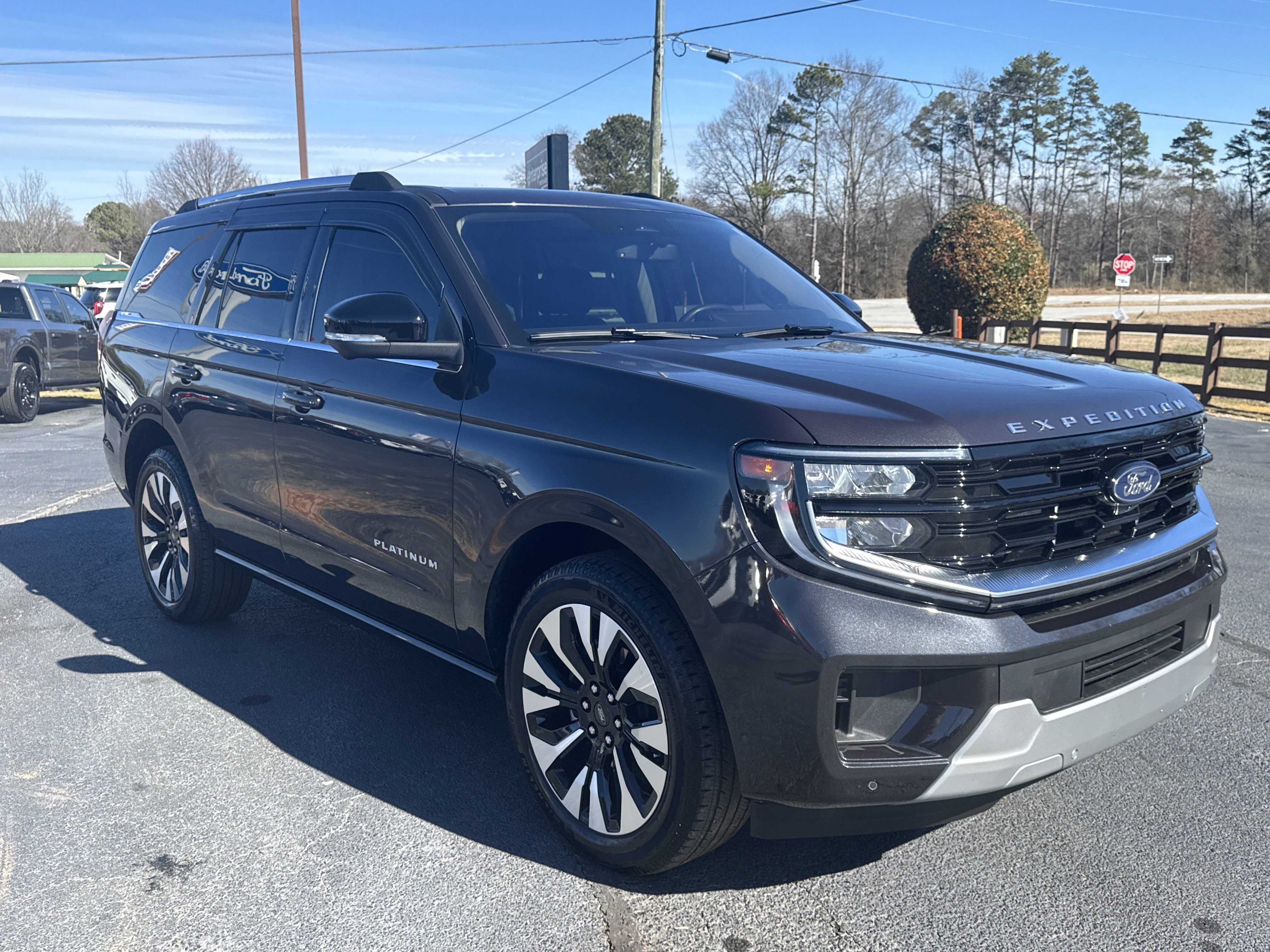 Certified 2025 Ford Expedition Platinum w/ Driver's Package image 4