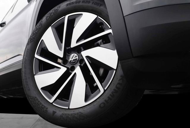 New 2026 Volkswagen Atlas SE image 3