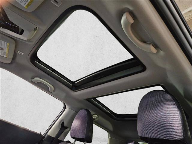 Used 2025 MINI Cooper 2-Door Hardtop FWD image 15