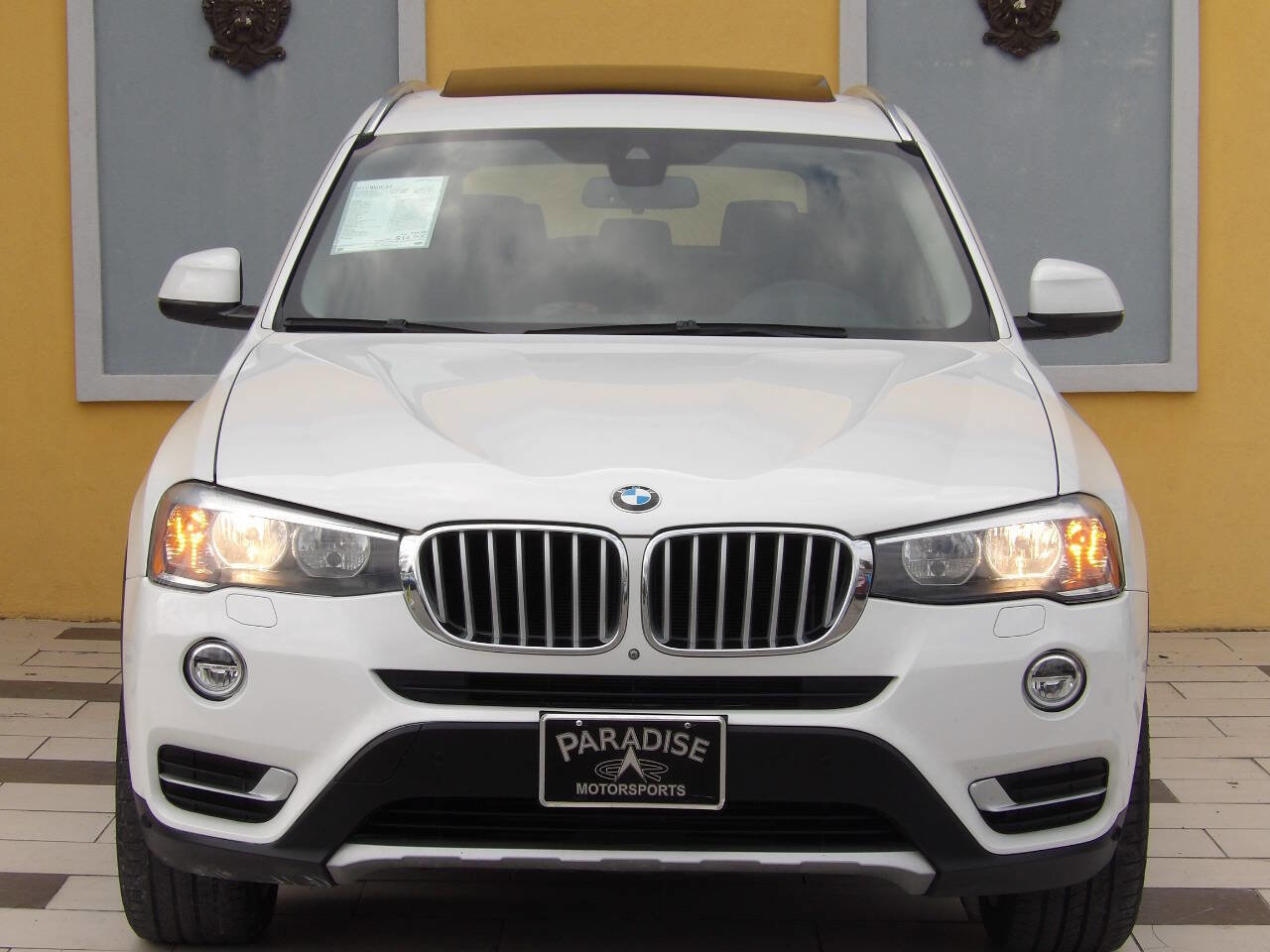 Used 2017 BMW X3 xDrive28i AWD/4WD image 2