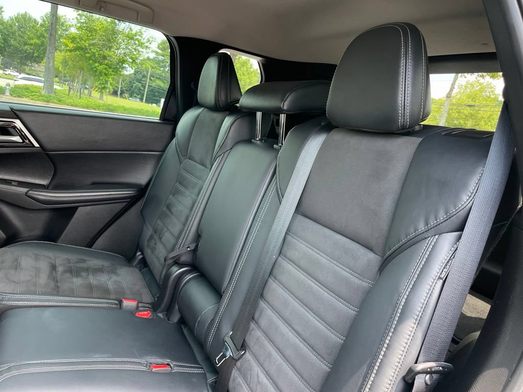 Used 2023 Mitsubishi Outlander SE FWD image 39