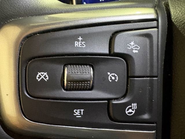Used 2024 Chevrolet Silverado 1500 LT AWD/4WD image 8