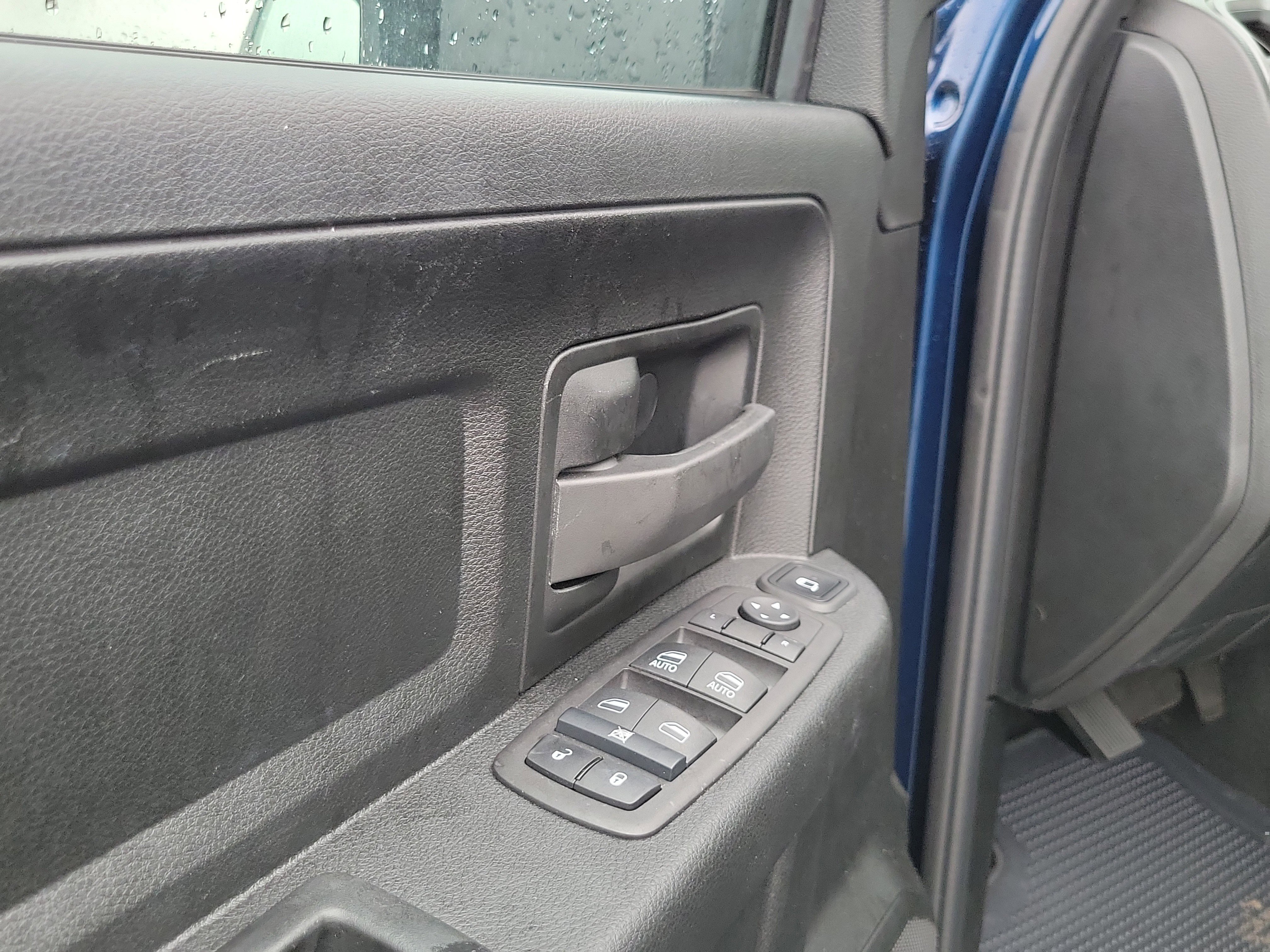 Used 2024 RAM 2500 Tradesman w/ Safety Group image 7