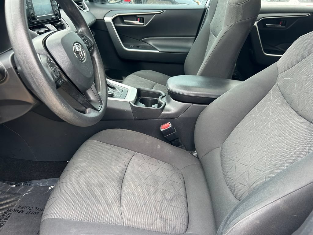 Used 2021 Toyota RAV4 XLE w/ Convenience Package AWD/4WD image 11