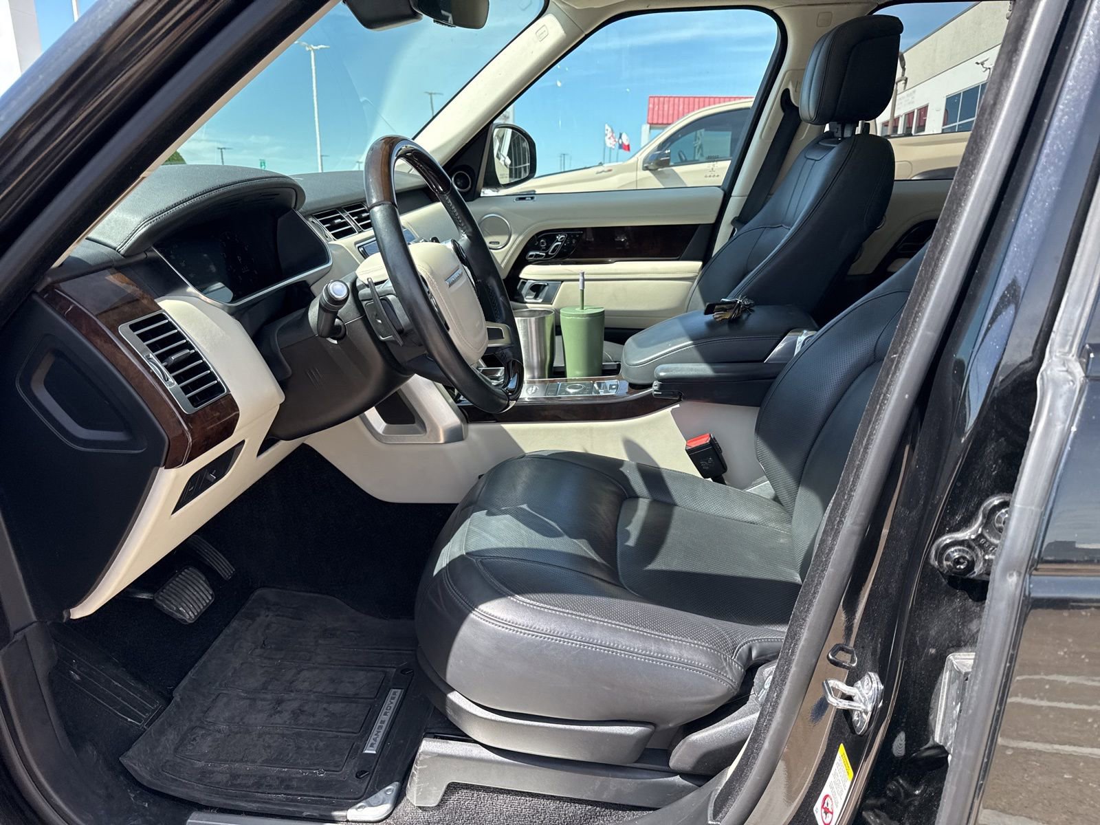 Used 2019 Land Rover Range Rover Supercharged image 10