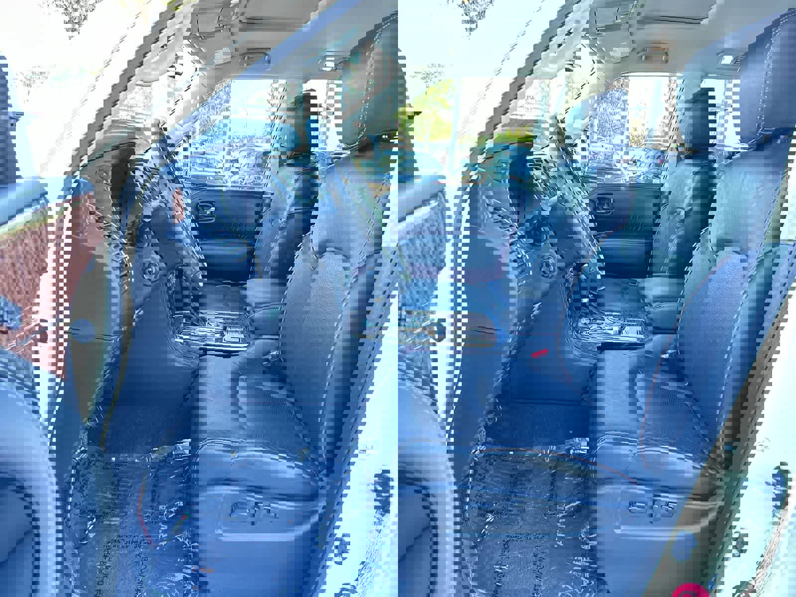 Used 2020 Nissan Armada Platinum w/ Cargo Package image 12