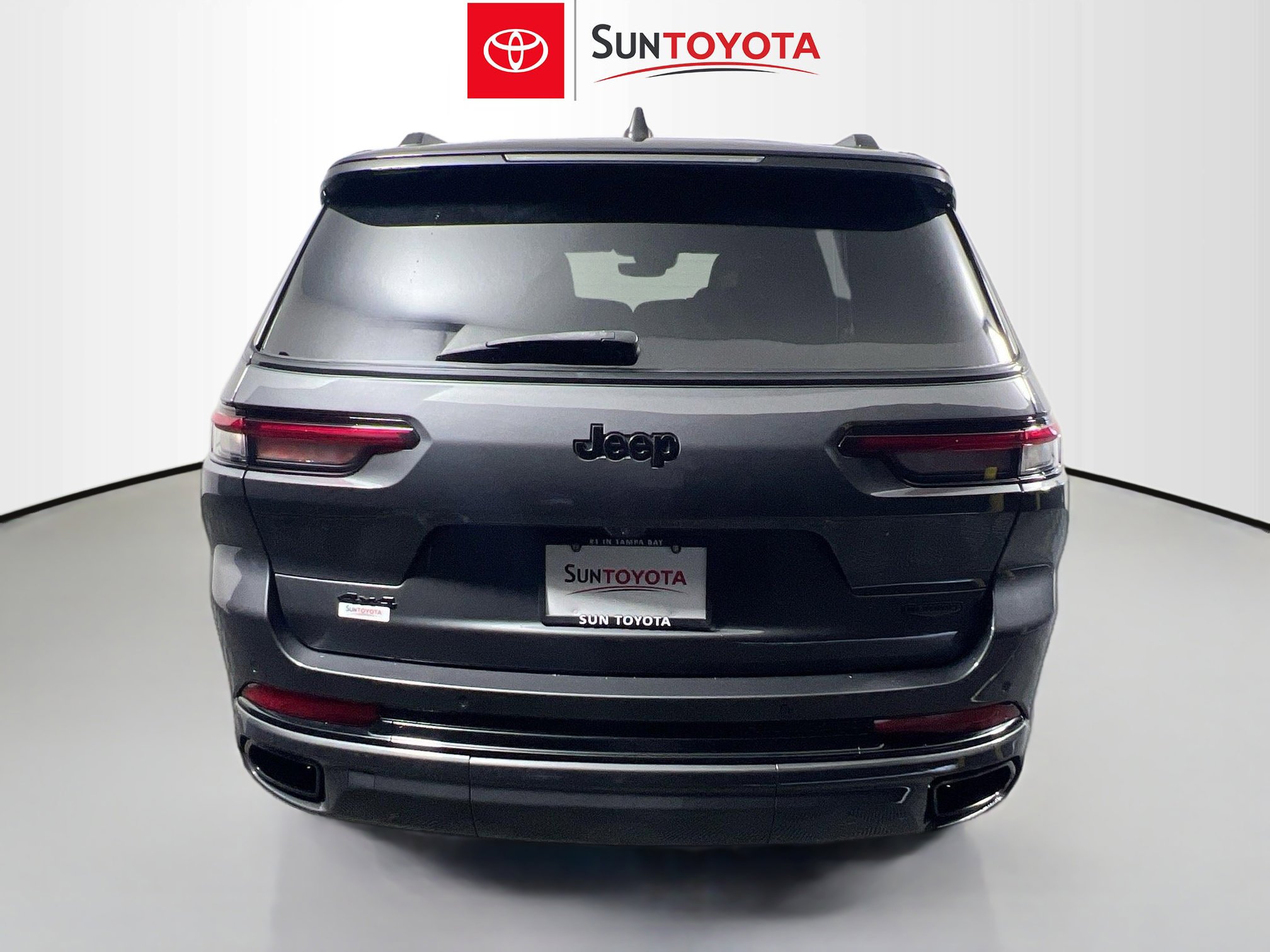 Used 2023 Jeep Grand Cherokee L Summit image 5