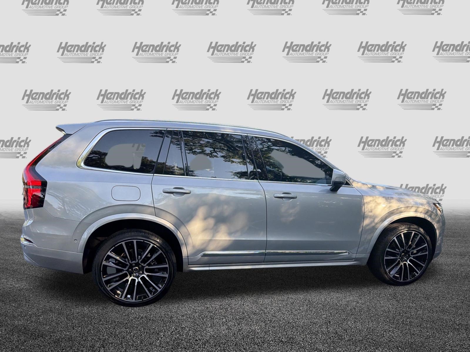 Used 2025 Volvo XC90 B6 Ultra w/ Protection Package Premier AWD/4WD image 11
