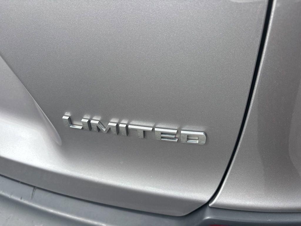 Used 2019 Jeep Cherokee Limited AWD/4WD image 26